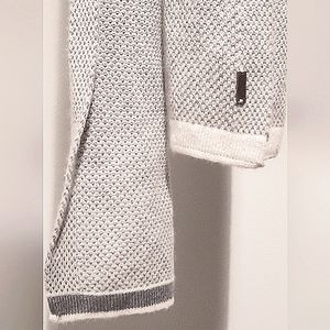 Living Kitzbuhel | Cream & Blue Scarf